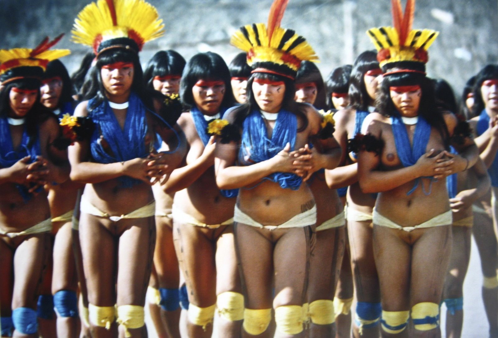 Голое племя (70 фото)