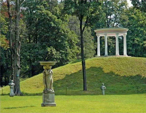Антураж XVIII–XIX веков в парке обещают сохранить
