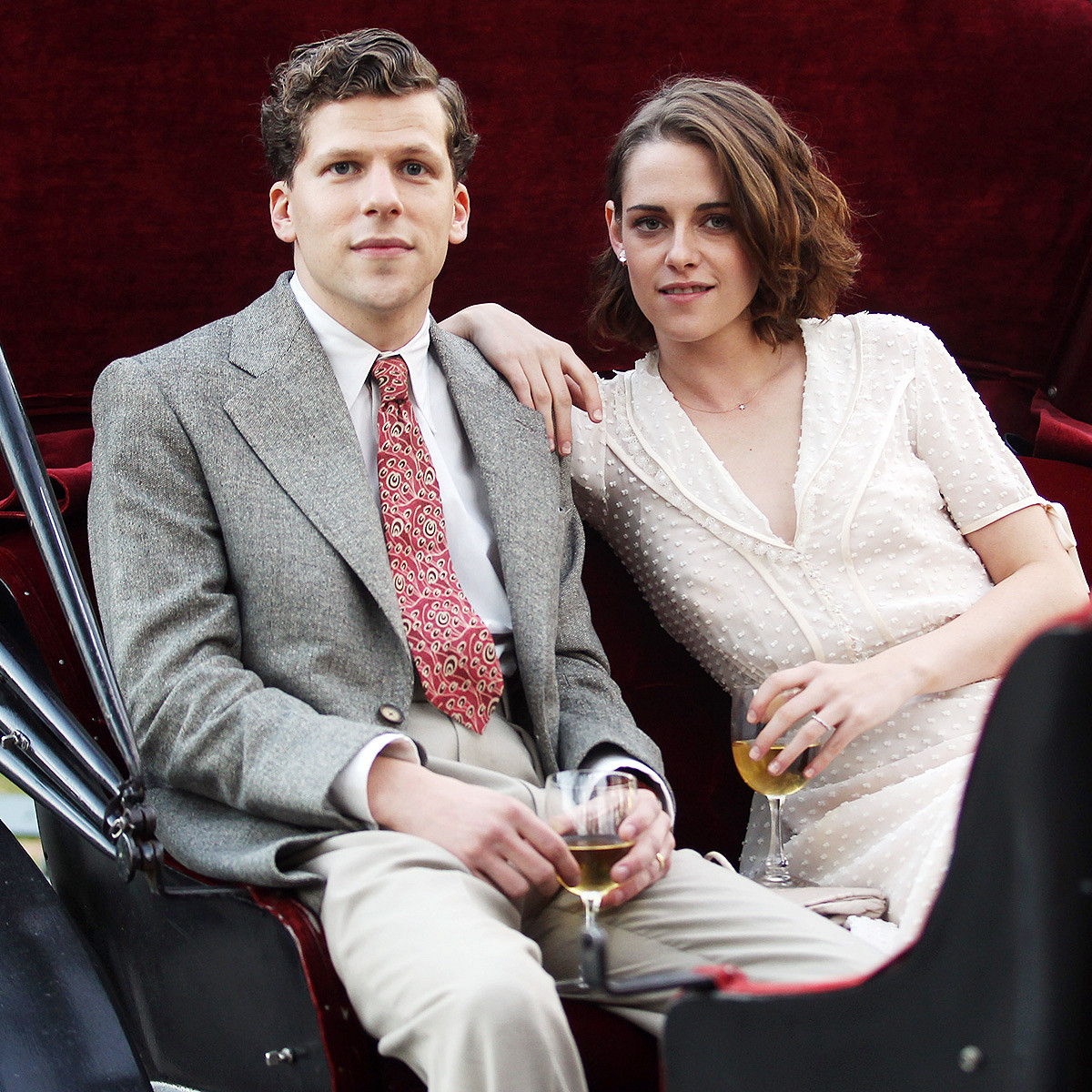 Café Society»: Кристен Стюарт и Джесси Айзенберг в Голливуде 1930-х - Афиша  Daily