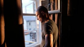 «Кинотавр-2021»: «Мама, я дома» — крутой психологический триллер в духе «Трех билбордов на границе Эббинга, Миссури»