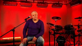 «Мы дарим вам свою весну»: Елена Ветер, Олег Захаревич