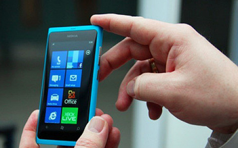 Первые телефоны Nokia c Windows Phone 7 и не только