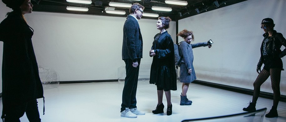 неожиданных сценических трактовок популярных историй