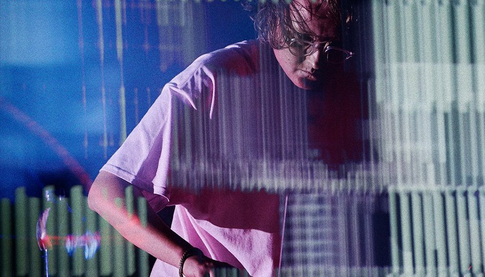 Концерты: «Selector Live»: Беатрис Диллон, Space Afrika, Ruf Dug Концерты: «Selector Live»: Беатрис Диллон, Space Afrika, Ruf Dug