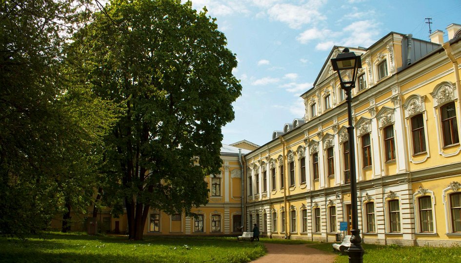 Выставки: Елена Крылова. Лето в феврале Выставки: Елена Крылова. Лето в феврале