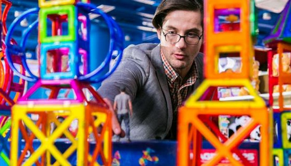 Кино: «Приключения чокнутого профессора» Кино: «Приключения чокнутого профессора»