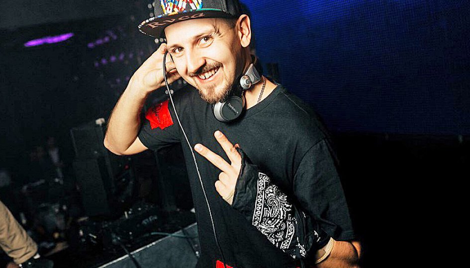 Концерты: DJs Ozz, Igor Volt, Ali, Lightmix, Sasha Prozet, MC Valter Концерты: DJs Ozz, Igor Volt, Ali, Lightmix, Sasha Prozet, MC Valter