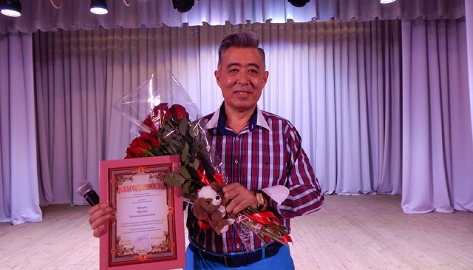 Концерты: «За околицей гармонь поет»: Мурат Макин Концерты: «За околицей гармонь поет»: Мурат Макин