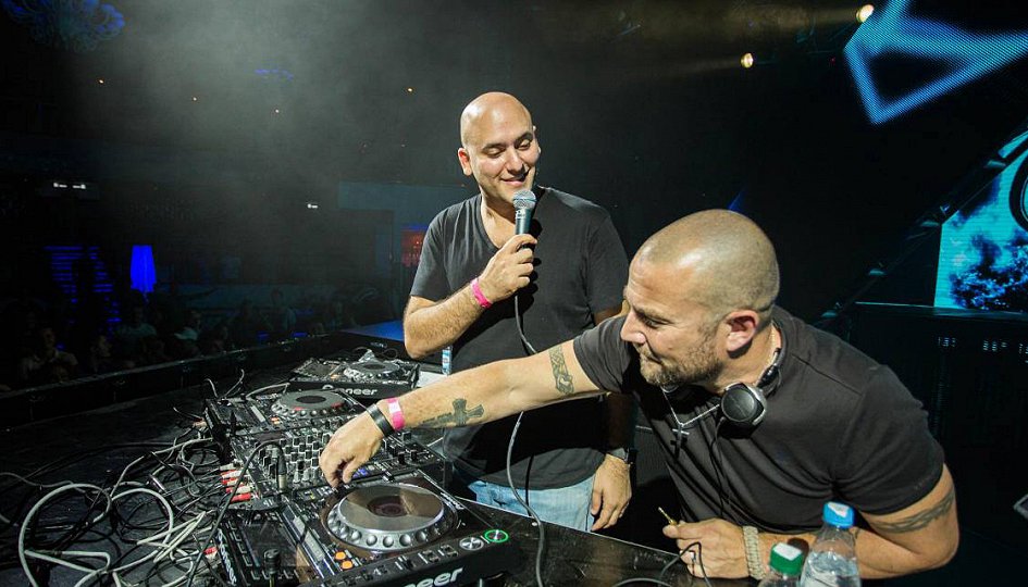 Концерты: «Trancemission. Russia vs Egypt»: DJs Aly&Fila, Feel Концерты: «Trancemission. Russia vs Egypt»: DJs Aly&Fila, Feel