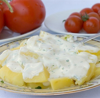Рецепт Датский картофельный салат с укропом и йогуртовой заправкой