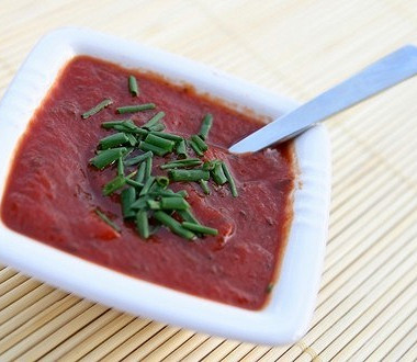Рецепт Французская салатная заправка с томатным соком и тимьяном