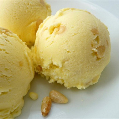 Рецепт Лавандовое мороженое с медовыми кедровыми орешками