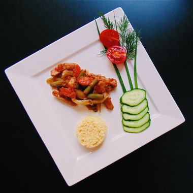 Рецепт Свинина с овощами и пшеном на балканский мотив