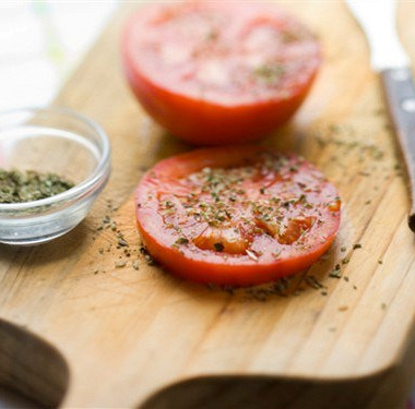 Рецепт Салат из запеченных помидоров