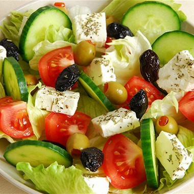 Рецепт Греческий салат с мятой