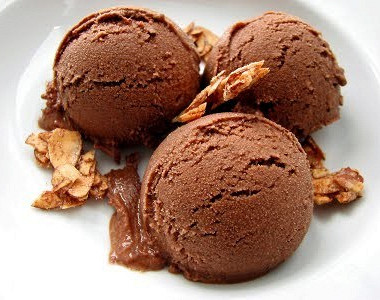 Рецепт Шоколадно-кокосовый сорбет с пряными миндальными хлопьями