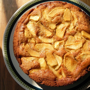 Рецепт Йогуртовый пирог с яблоками