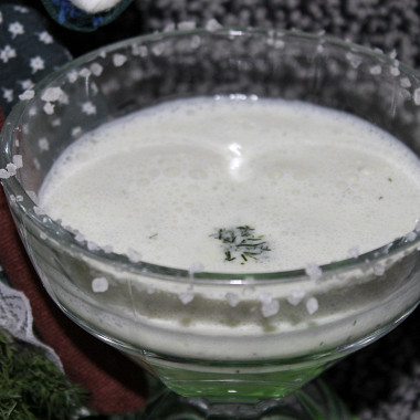 Рецепт Кефирный напиток с огурцом, укропом и чесноком