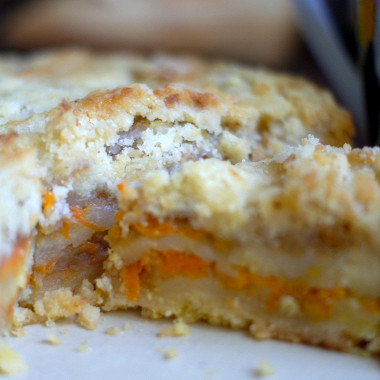 Рецепт Пирог без добавления яиц с яблоками и морковью
