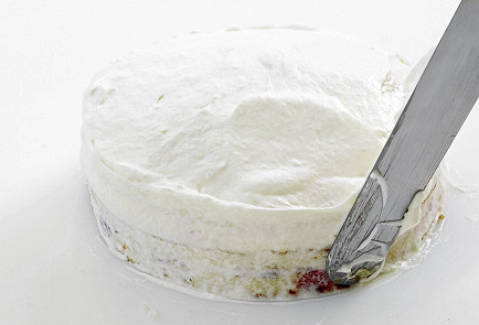 Фото приготовления рецепта: Торт «Принцесса» - шаг 4