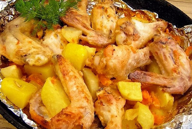 Крылышки с овощами в духовке калорийность