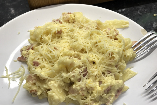 Спагетти под соусом карбонара