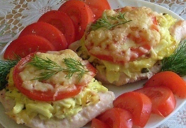 Мясо, запеченное под шубой из кабачков