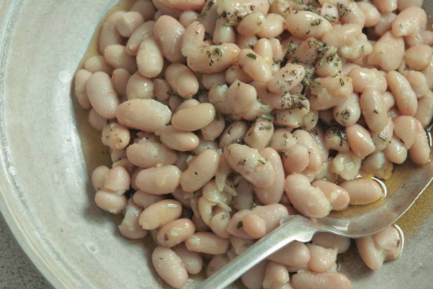 Фасоль каннеллини с розмарином