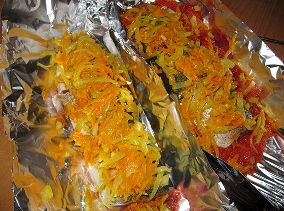 Ленок под овощами