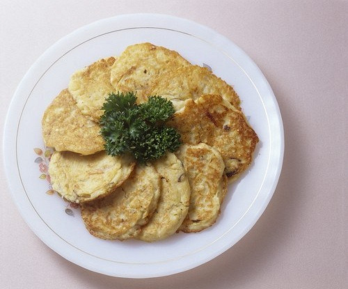 Оладьи из сладкой кукурузы к мясу на гриле