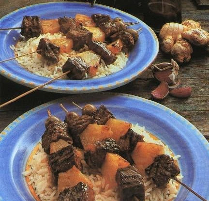 Мясо на вертеле по-меланезийски