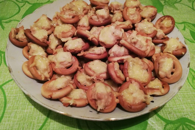 Закуска из куриного фарша и сыра